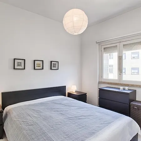 Apartament Bmyguest - Campo De Ourique White